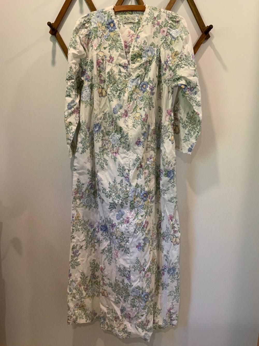 Green Mountain Mercantile Floral Housecoat